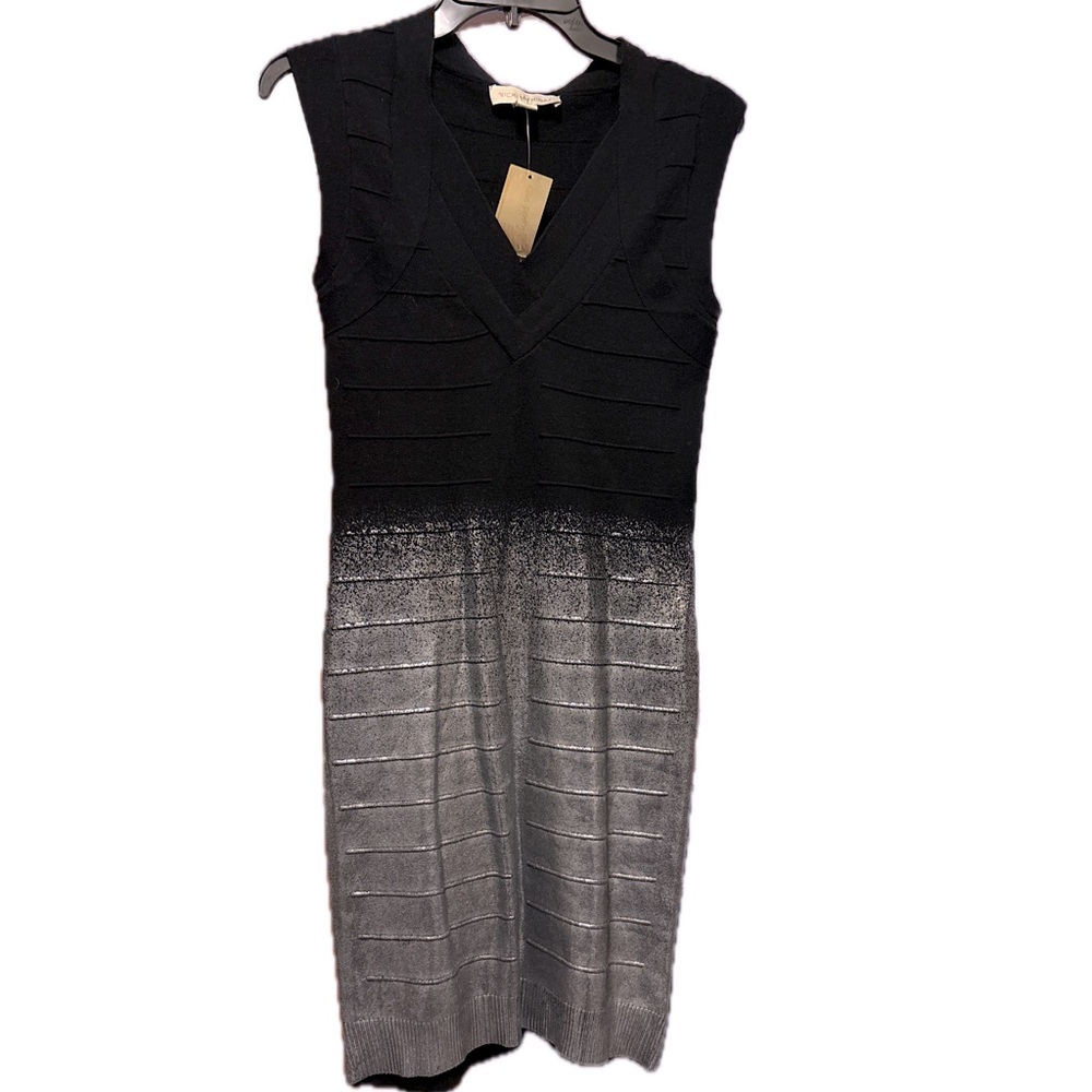 Size Med Nicki Minaj Two Toned Dress.